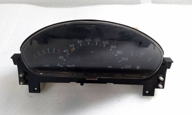 A1685404011 Mercedes