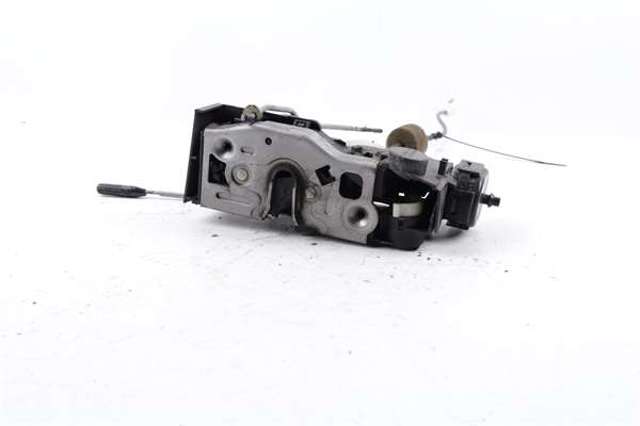 A1687202235 MERCEDES Cerradura de puerta delantera derecha  disponible Ourense