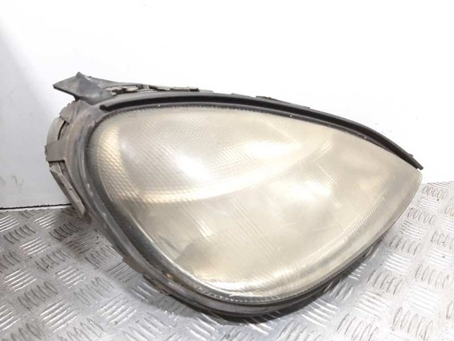 A1688200261 MERCEDES Faro derecho  en stock Gandía