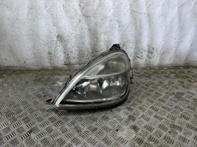 A1688200961 Faro izquierdo  disponible Utrera
