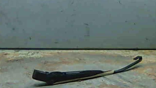 A1688201044 Brazo del limpiaparabrisas trasero  comprar en Reus