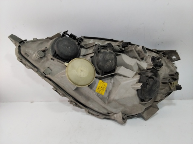 A1688201061 Faro derecho  disponible Málaga