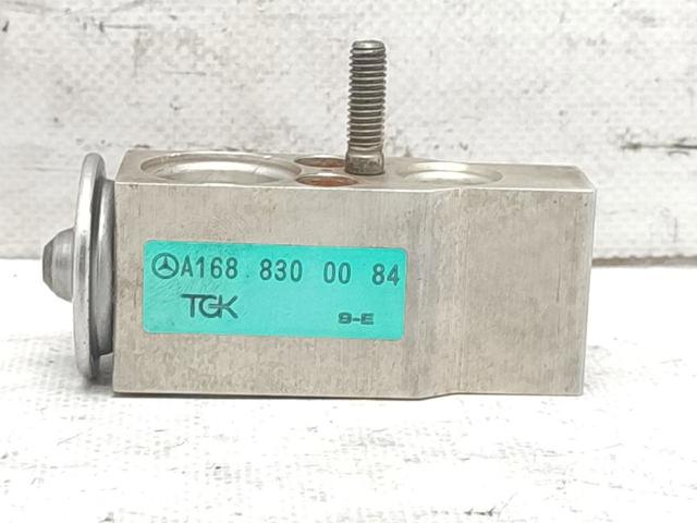 A1688300084 Mercedes