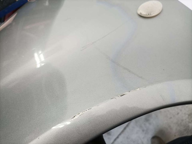 A1688800718 MERCEDES Aleta delantera izquierda  comprar en Oviedo