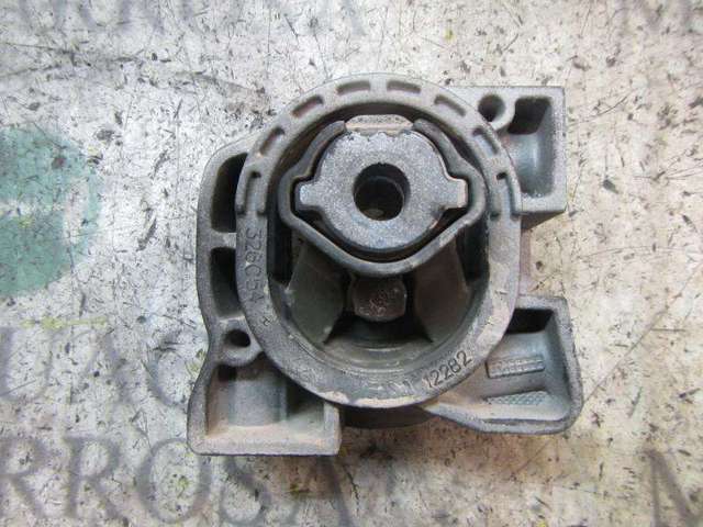 A1692401018 MERCEDES Soporte derecho trasero del motor  en stock Córdoba
