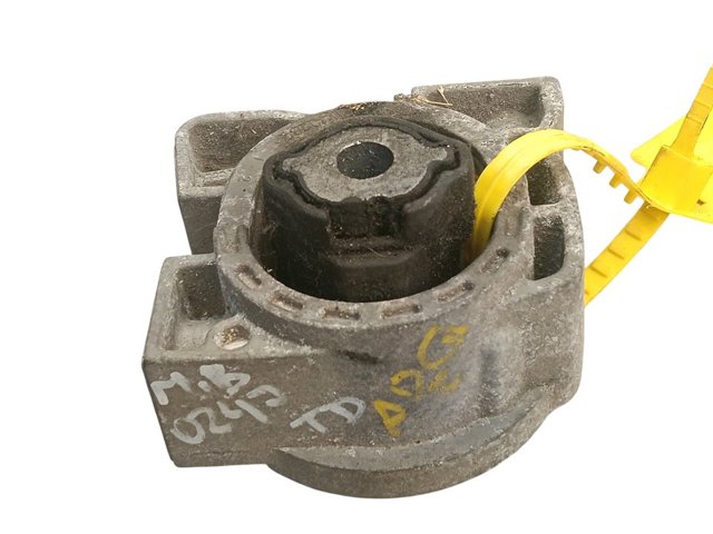 A1692401018 MERCEDES Soporte derecho trasero del motor  disponible Vigo