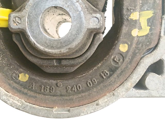 A1692401018 Soporte derecho trasero del motor  en stock Castellón