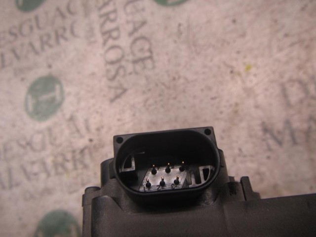 A1693000104 Pedal del acelerador  en stock Granada
