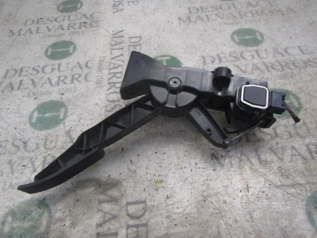 A1693000104 Pedal del acelerador  comprar en Reus