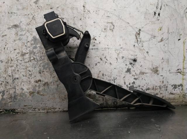 A1693000304 MERCEDES Pedal del acelerador comprar Bilbao
