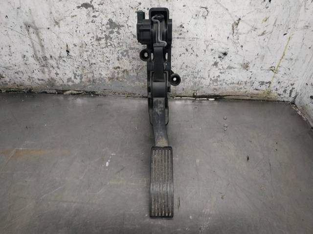 MERCEDES A1693000304 Pedal del acelerador  en stock Valencia