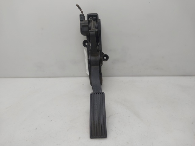 A1693000304 MERCEDES Pedal del acelerador  disponible Alicante