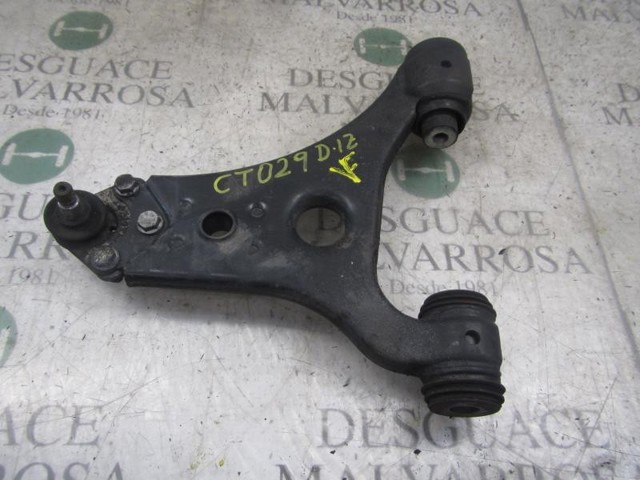 A1693300507 Brazo inferior izquierdo de la suspensión delantera  en stock Castellón