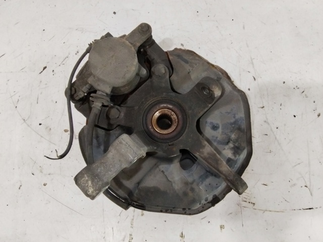Muñón del eje, soporte de rueda, delantero derecho A1693300620 MERCEDES