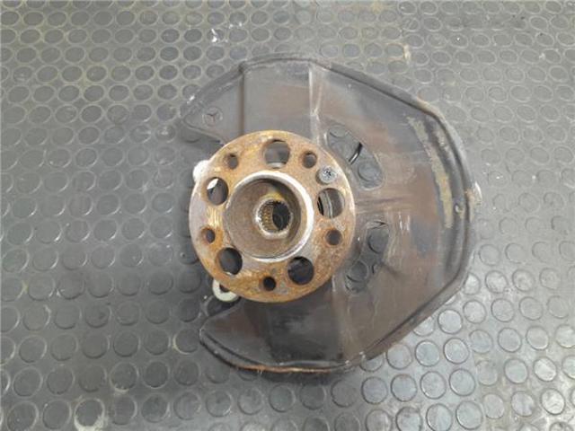 Muñón del eje, soporte de rueda, delantero derecho A1693300620 MERCEDES