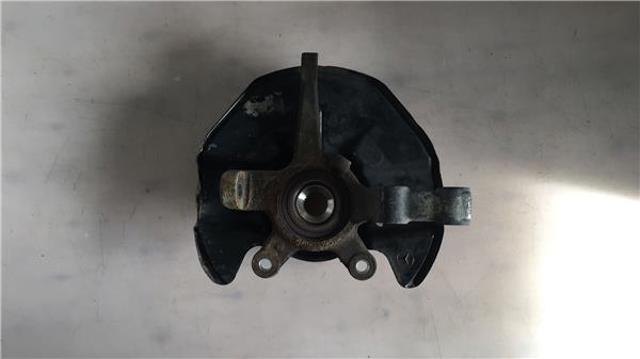 MERCEDES A1693300820 Mangueta delantera derecha  en stock Valencia