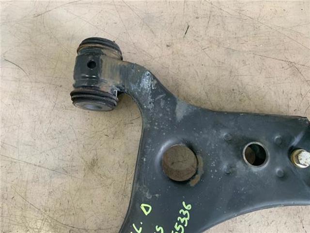A1693300907 MERCEDES Brazo inferior izquierdo de la suspensión delantera  en stock Córdoba