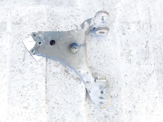 A1693301007 MERCEDES Brazo inferior derecho de la suspensión delantera  en stock Gandía