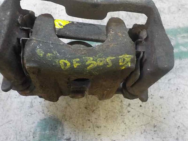 A1694201683 Pinza de freno delantera derecha  disponible Málaga