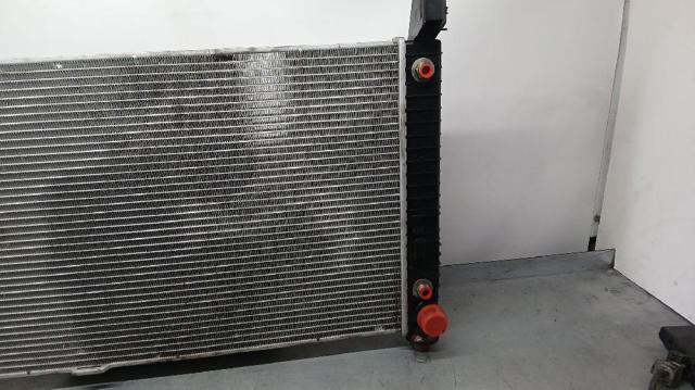 A1695001803 MERCEDES Radiador comprar Alcalá