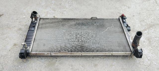 A1695001803 Radiador de refrigeración del motor  comprar en Zaragoza