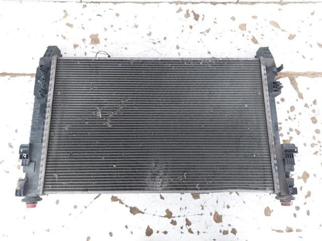 A1695002103 Radiador de refrigeración del motor  comprar en Reus