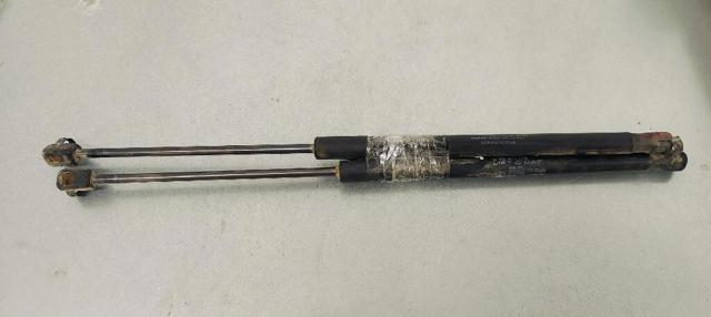 A1697400045 Amortiguador maletero comprar Sevilla