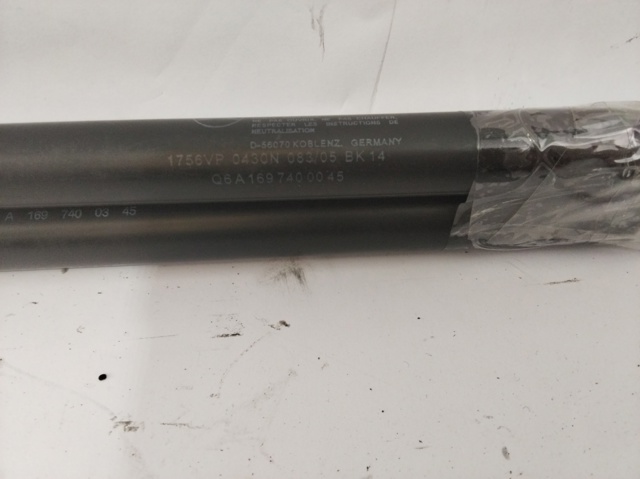 A1697400045 MERCEDES Amortiguador de la tapa del maletero  disponible Ourense