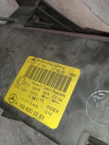 A1698200261 Faro derecho  disponible Utrera