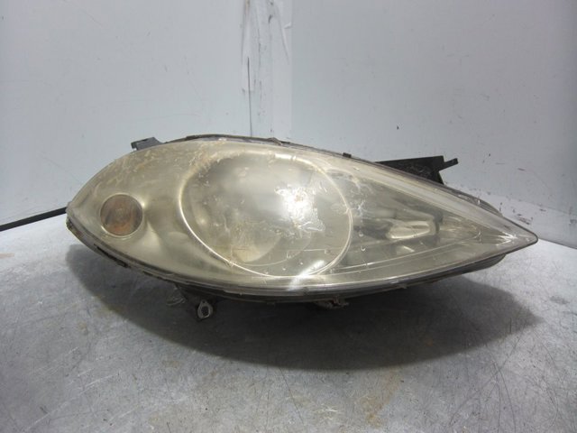 MERCEDES A1698200261 Faro derecho  disponible España