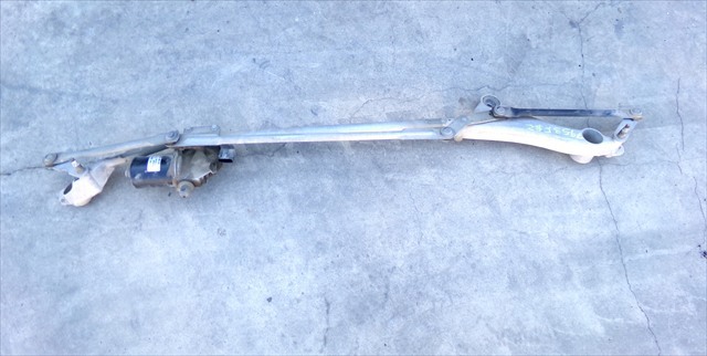 A1698200300 MERCEDES Varilla de limpiaparabrisas  en stock Huelva