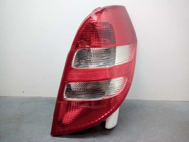 A1698200464 Piloto trasero derecho  comprar en Pontevedra