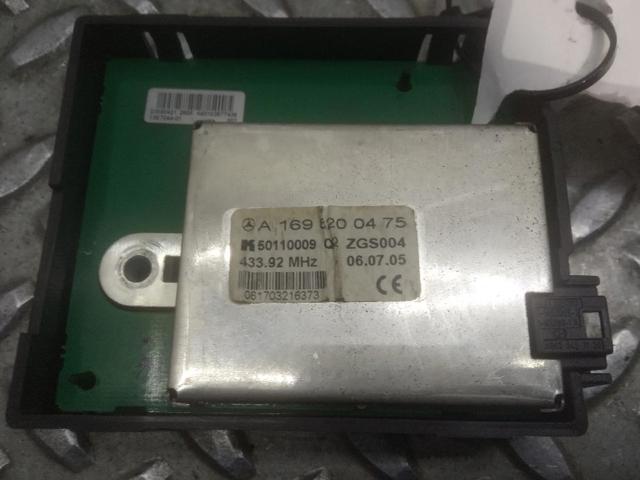 MERCEDES A1698200475 Antena  en stock Terrassa