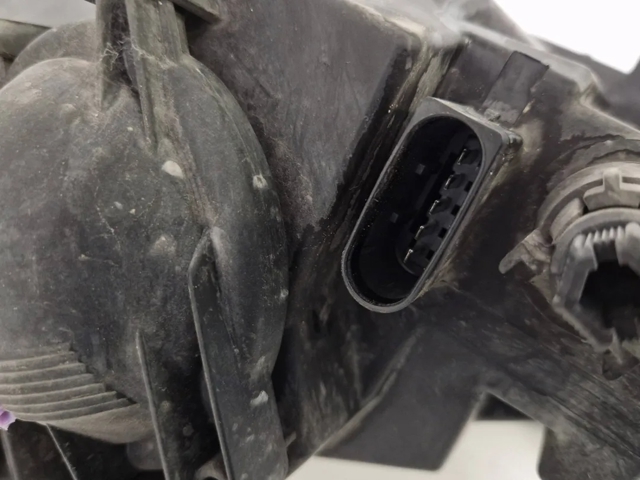 MERCEDES A1698200661 Faro derecho  disponible Lugo
