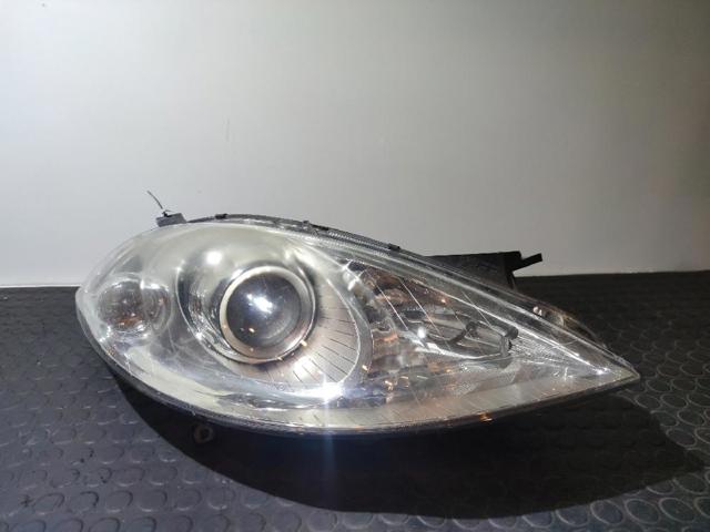 MERCEDES A1698200661 Faro derecho  disponible Valladolid