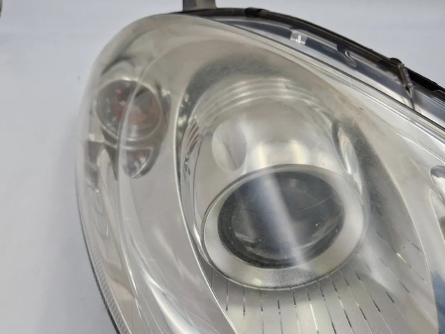 A1698200661 Faro derecho  en stock Granada