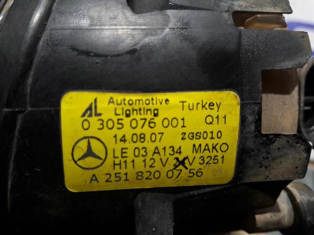 A1698201556 Luz antiniebla izquierdo  en stock Sabadell