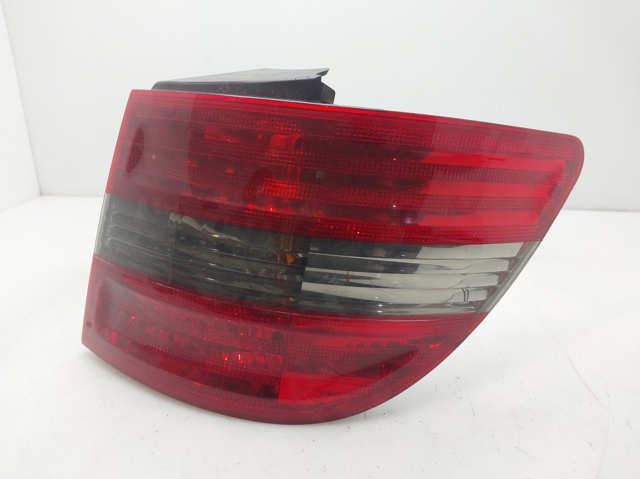 A1698202464 Piloto trasero exterior derecho  disponible Burgos
