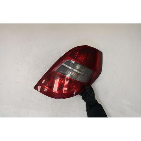 A1698202864 Piloto trasero derecho  en stock Sabadell