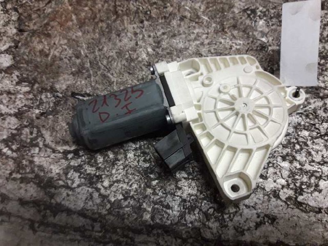 MERCEDES A1698204342 Motor del elevalunas de la puerta delantera izquierda  comprar en Murcia