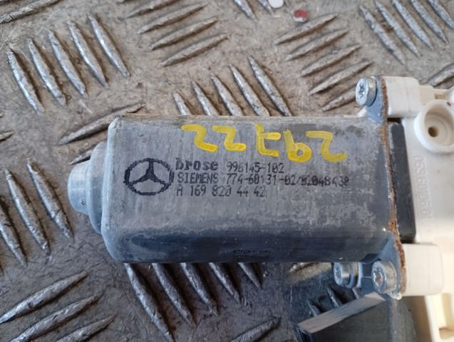 MERCEDES A1698204342 Motor del elevalunas de la puerta delantera izquierda  comprar en Ponferrada