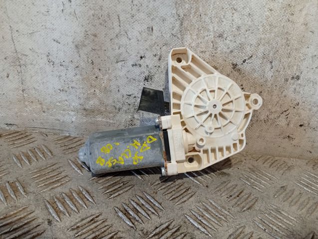 A1698204342 Motor del elevalunas eléctrico  en stock Granada