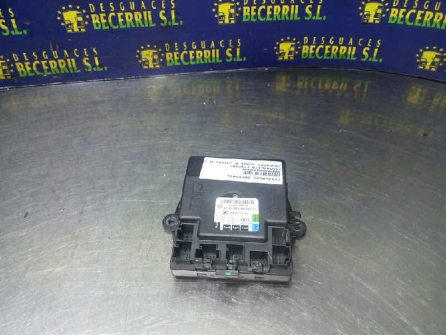 Mecanismo levanta, puerta delantera derecha Mercedes ML/GLE  (2005-2011)