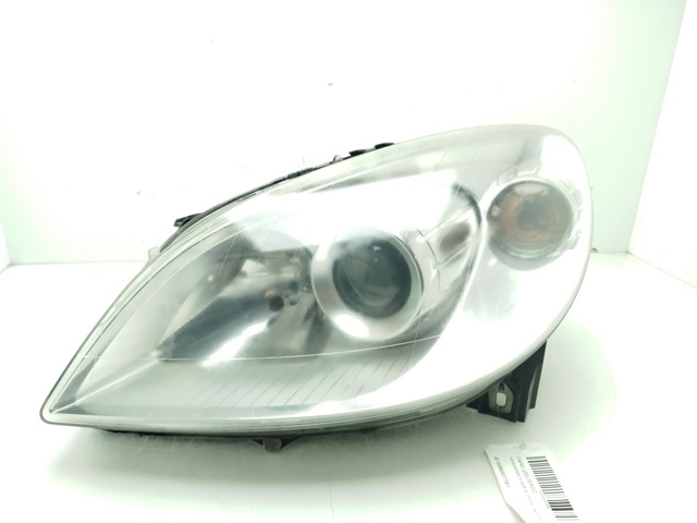 Luz frontal Mercedes B  (W245)