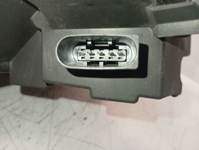 A1698207761 Faro izquierdo  en stock Castellón