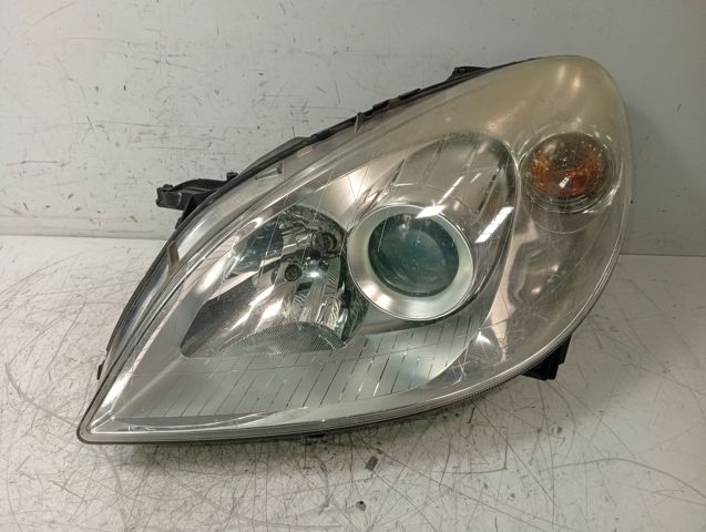 A1698207761 MERCEDES Faro izquierdo  en stock Córdoba