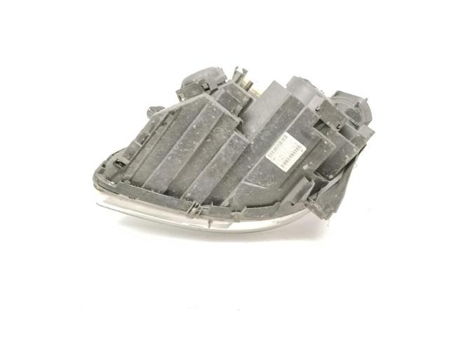 A1698207861 MERCEDES Faro derecho comprar Bilbao