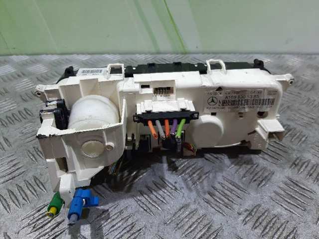 A1698301385 Unidad de control aire acondicionado  en stock Granada