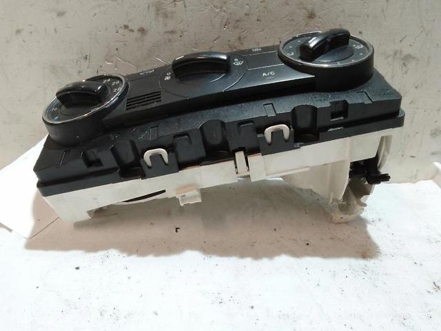 A1698301585 Unidad de control aire acondicionado  en stock Castellón