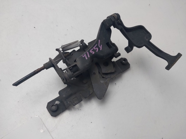 Cerradura del capó de motor Mercedes B  (W245)